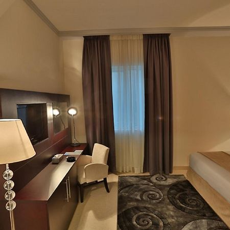 Tower Hotel Apartments 아부다비 외부 사진