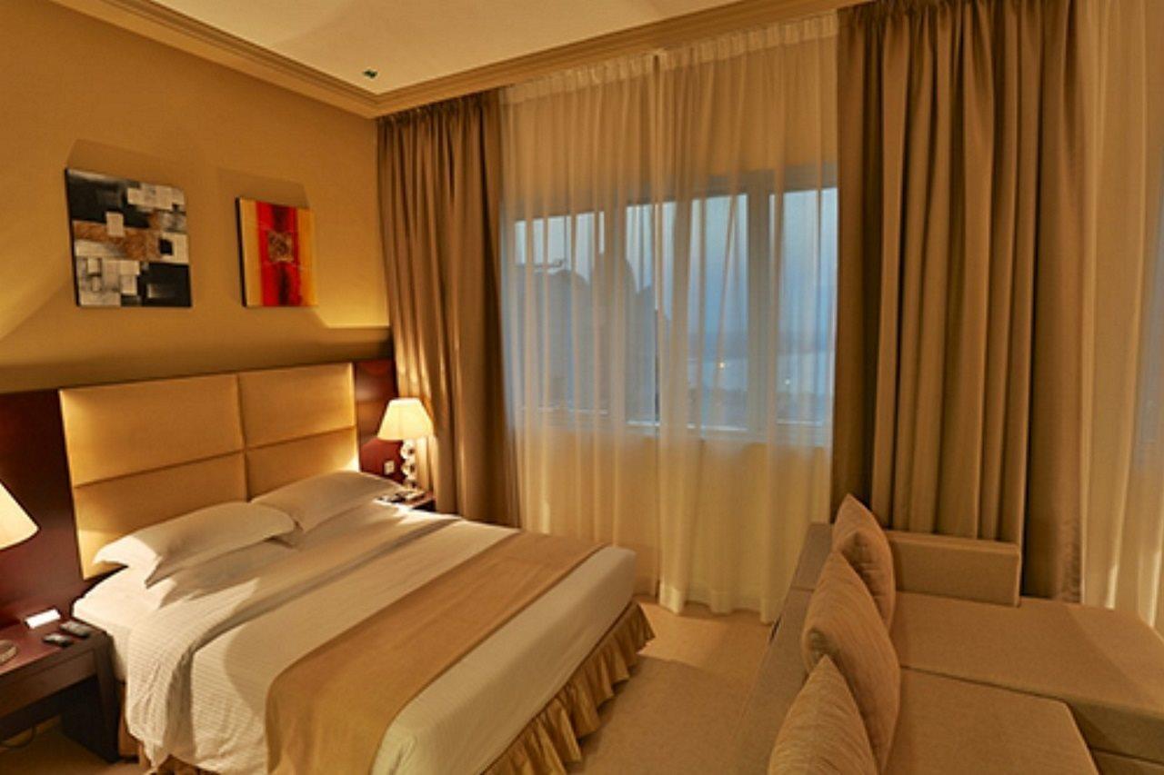 Tower Hotel Apartments 아부다비 외부 사진