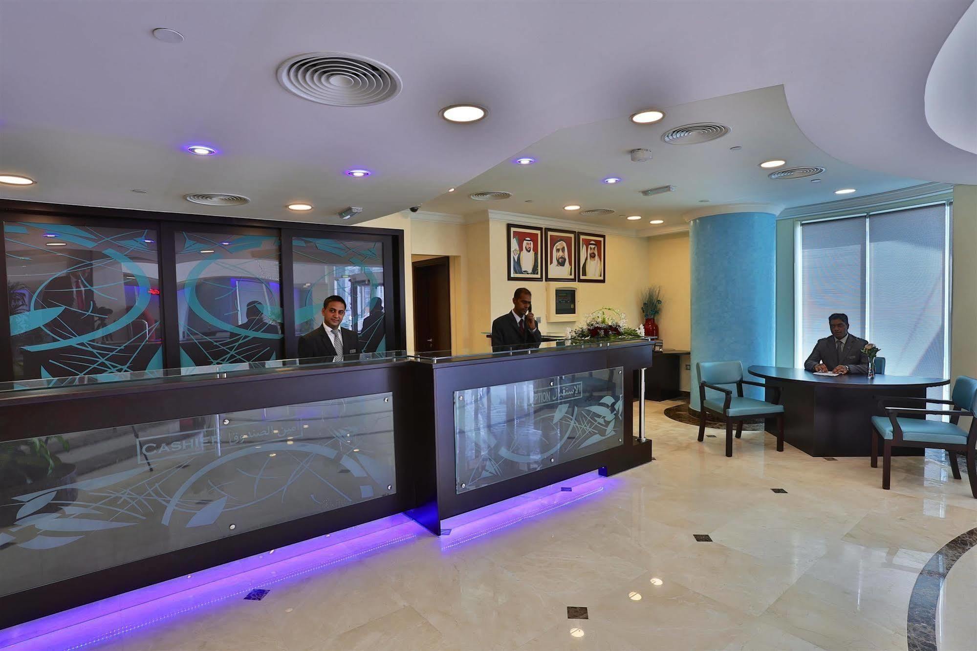 Tower Hotel Apartments 아부다비 외부 사진