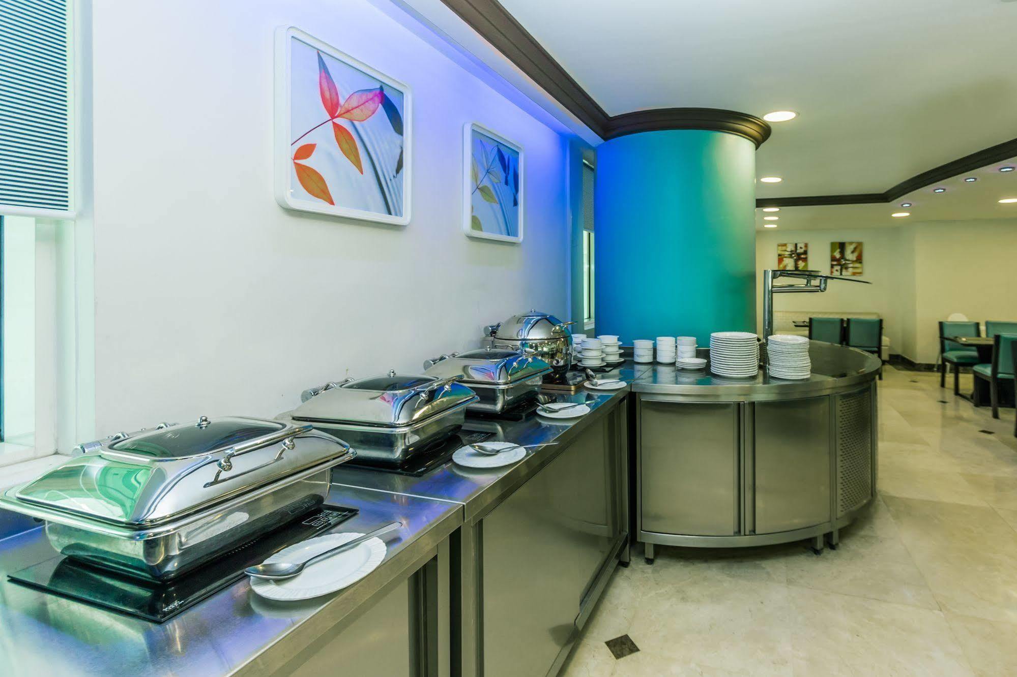 Tower Hotel Apartments 아부다비 외부 사진