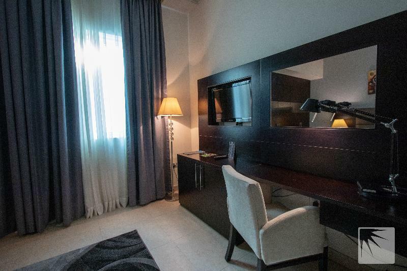Tower Hotel Apartments 아부다비 외부 사진